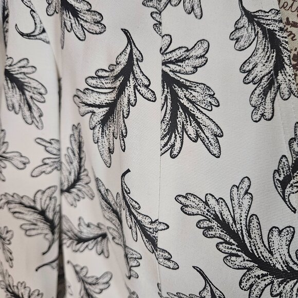 2 pc suit - white with black - Picture 3 of 7